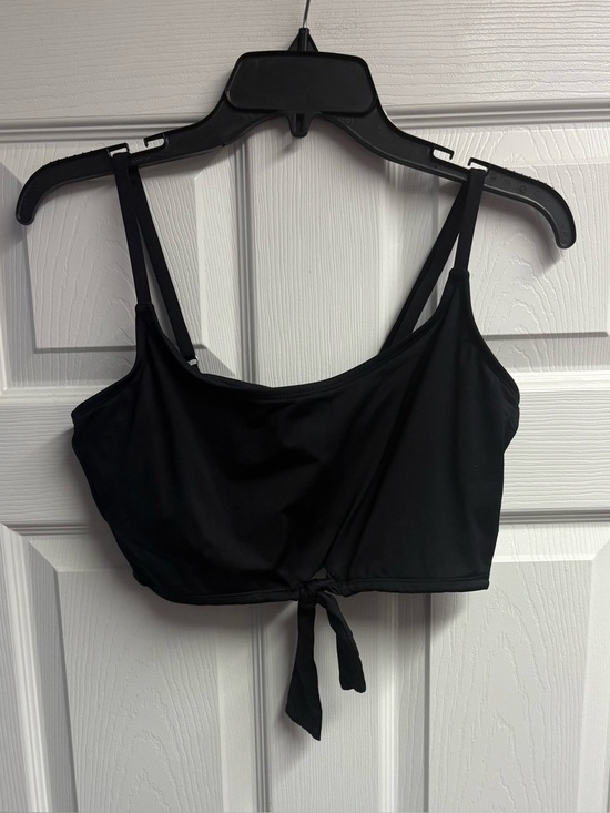 Sugar beach Other - Sugar Beach Black Swim Top W/ Front Tie & Adjustable Straps Size XL